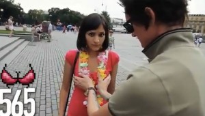 Guy Touchest 1000 Boobs at AutoCurate.com