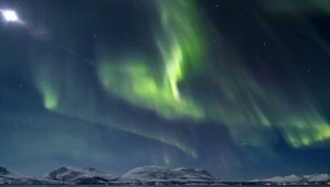 Understanding the Aurora Borealis at AutoCurate.com